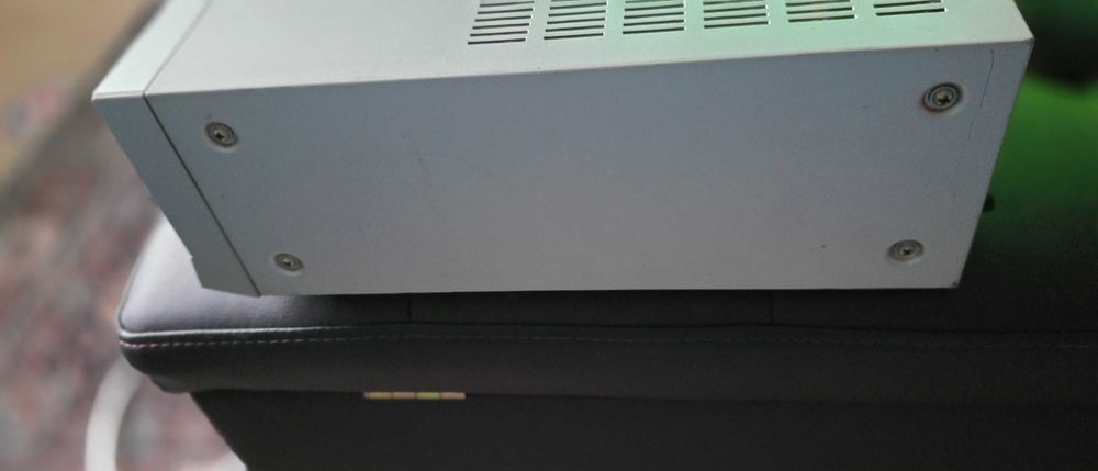 Продавам стерео касет ресивър SANSUI CR-M7
