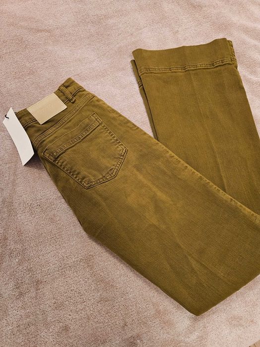 Blugi damă Zara  marimea 36, noi