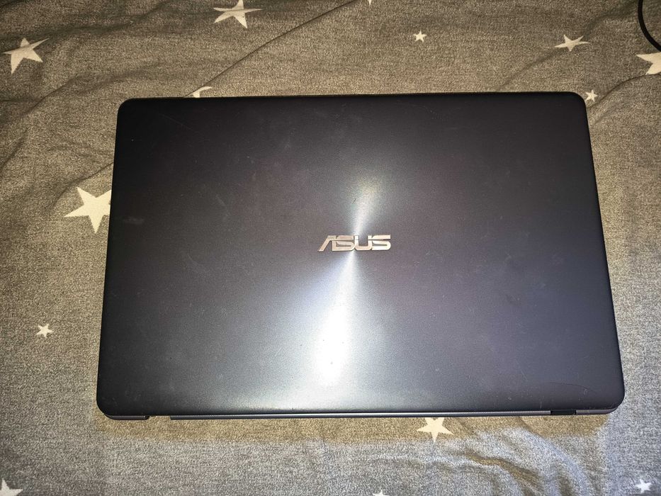 Laptop Asus Vivobook 17, cpu gen 7 Pentium 4417u / i3 7020u, 4gb ddr4, display mare 17,3 inch, baterie buna