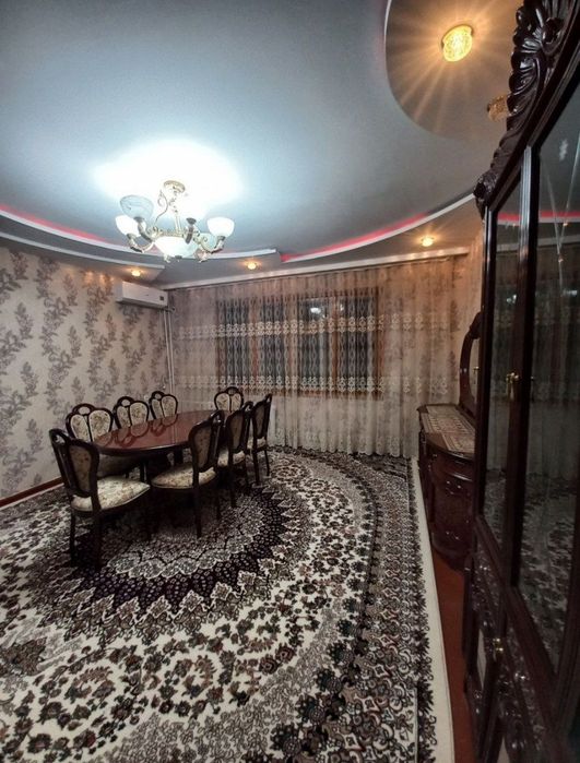 Аренда  метро беруни гулзор 2.хонали  олдида