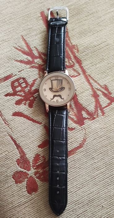 Часы кварцевые Ibeli A-856