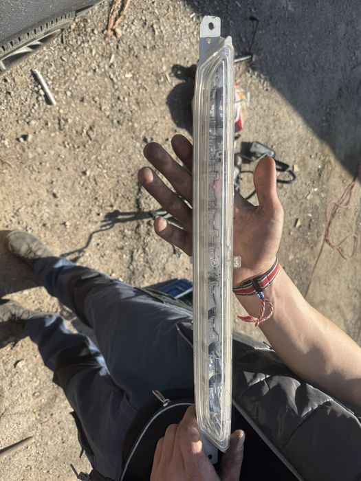 MERCEDES C219 CLS барче ключалки стоп предно стъкло