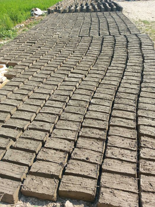 Лой блок сотилади 16*36см