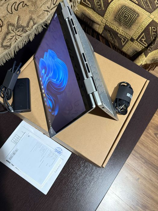 Laptop Dell Inspiron 7430 2-in-1 14-inch FHD+ Touch i5 8GB RAM LPDDR5 512 GB SSD Argintiu CA NOU Garantie