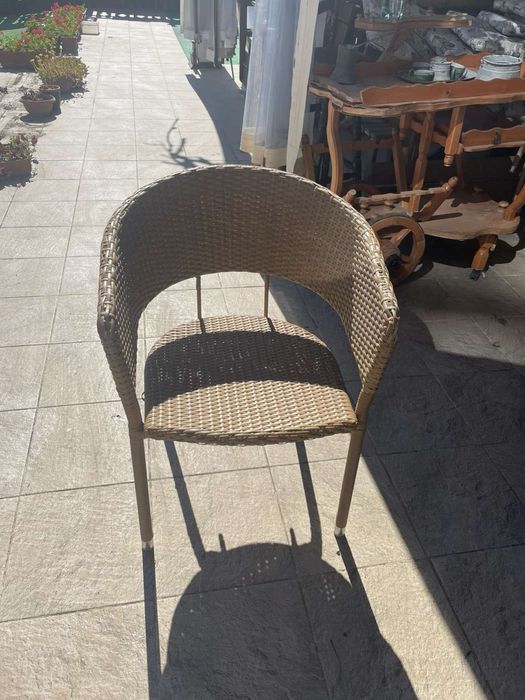 18бр. Столове+възглавници ратанова плетка !