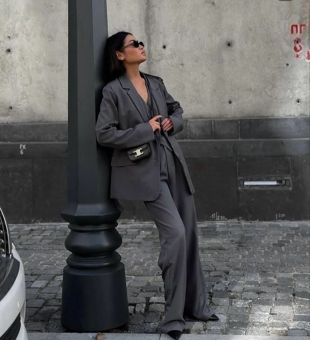 Тройка оверсайз графит