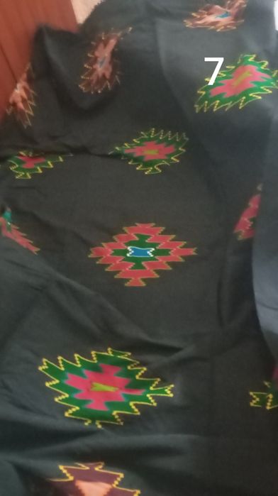 Тъкани Вълнени черги и килими,