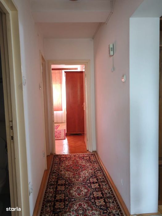 Apartament 4 camere, balcon, Drumul Taberei