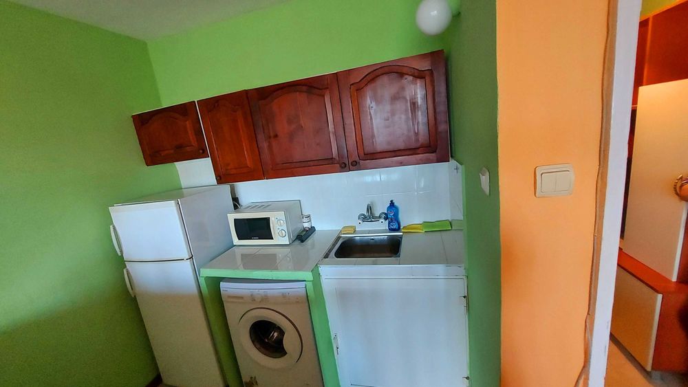 Дава се под наем Едностаен апартамент в Бургас, Изгрев - 42 кв.м за 168.3 € - Снимка #2