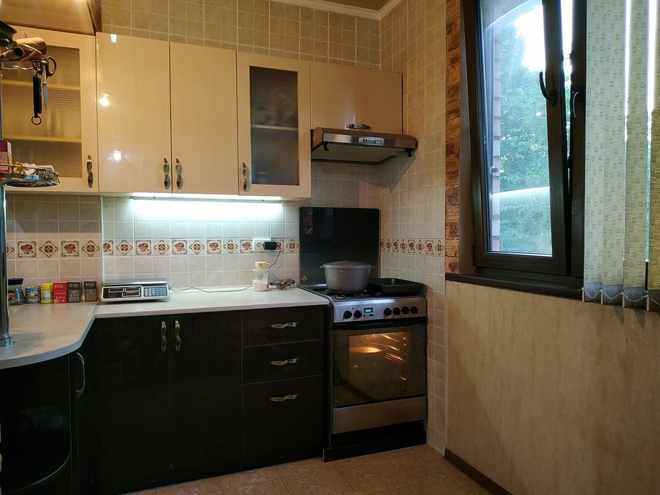 Продам свою квартиру 4/2/4 м. Феруза, Экобазар