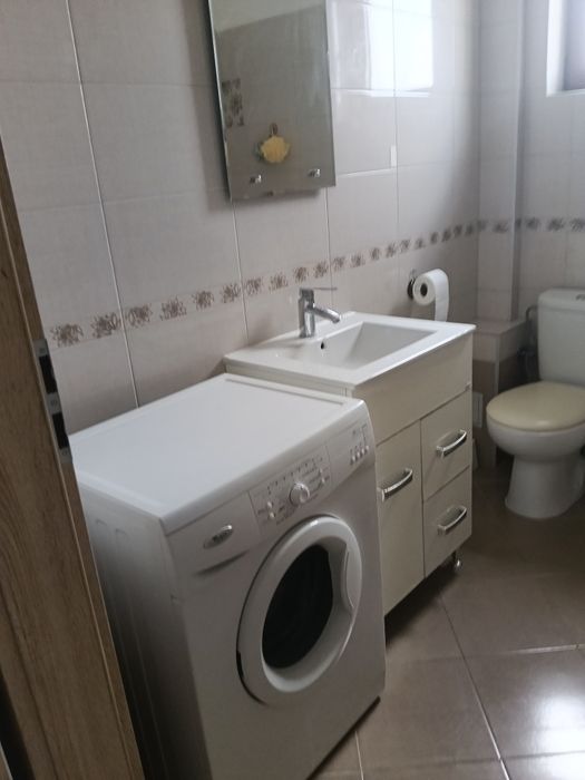 Dau in chirie apartament cu doua camere mobilat