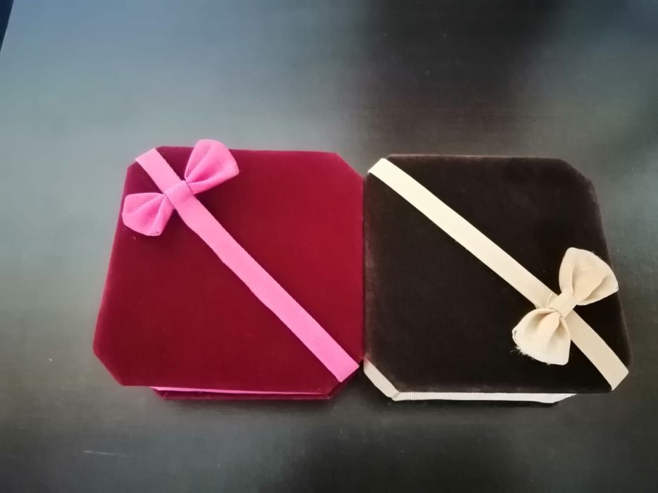 Vând cutie verighete