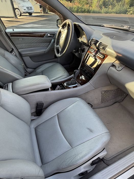 Мерцедес w203 c200 CDI