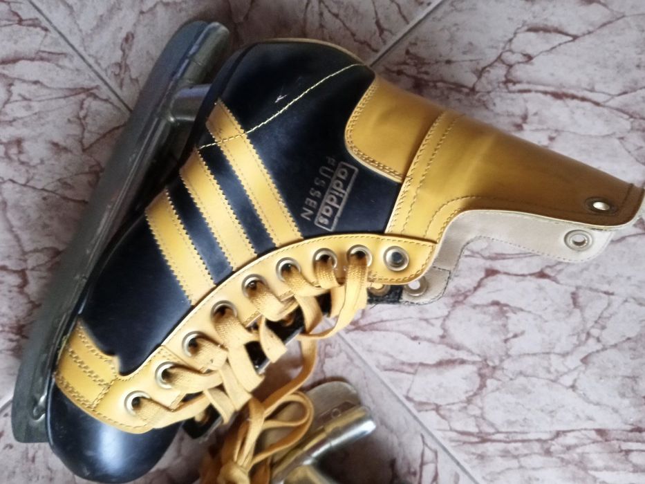 Кожени кънки за лед  Адидас