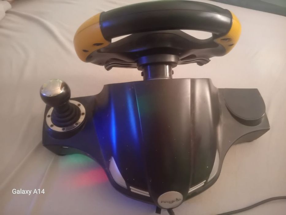 Vand ps 4 + volan myria