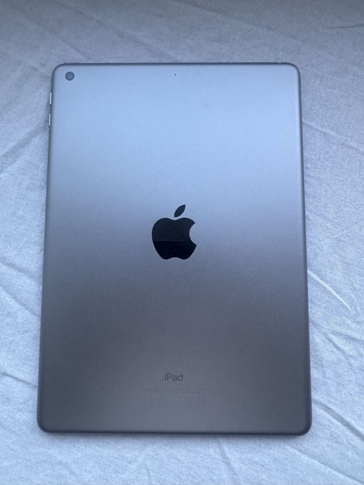 Vând ipad 5. 2017. Wifi