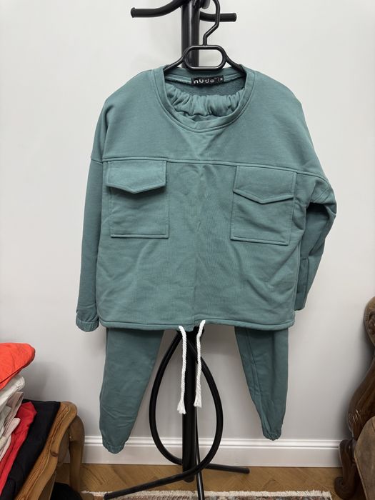 Худи. Толстовки. Товарного вида нет, но в очень хорошом  состоянии.