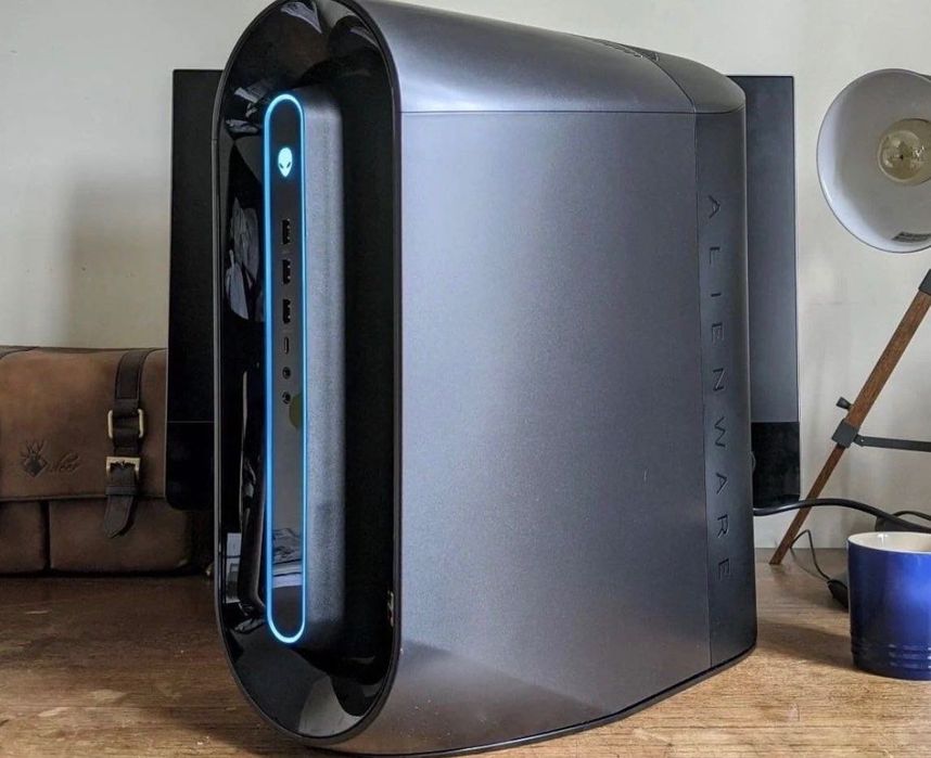 Geforce RTX 3090 Ryzen 7 5800x Aurora motherboard Alienware кейс