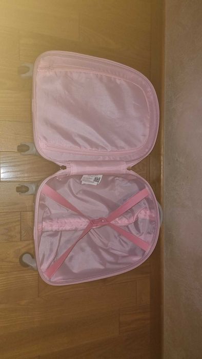 Детски куфар Samsonite Спинер на 4 колела