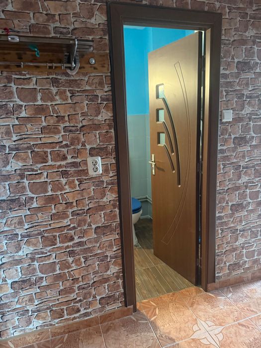 Vând apartament de două camere!