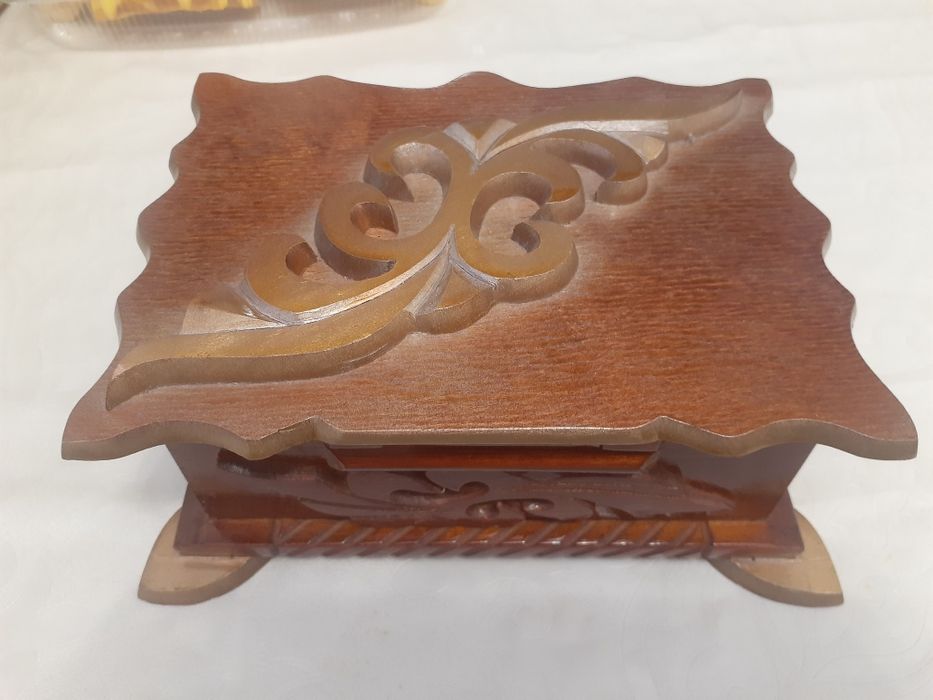 Шкатулка для украшений 20×10