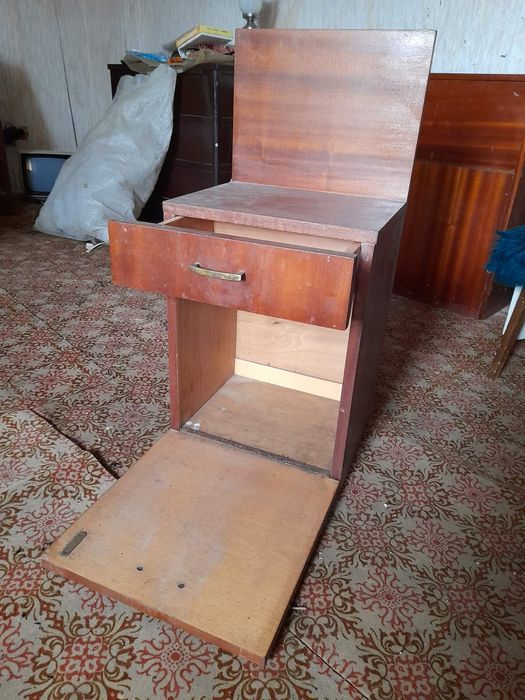 Кухненски шкафове,Ракла и бюро