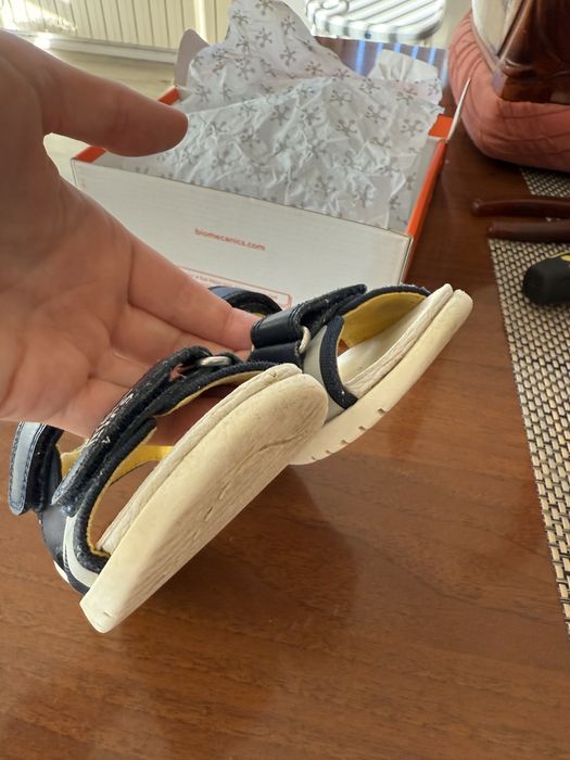 Обувки Biomecanics 25