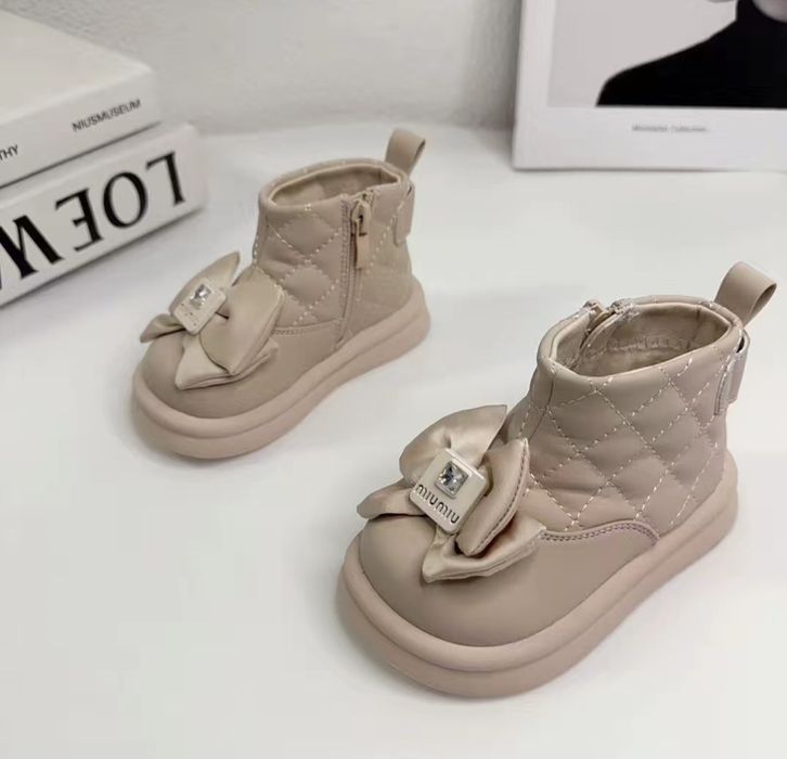 Продам новые ботиночки