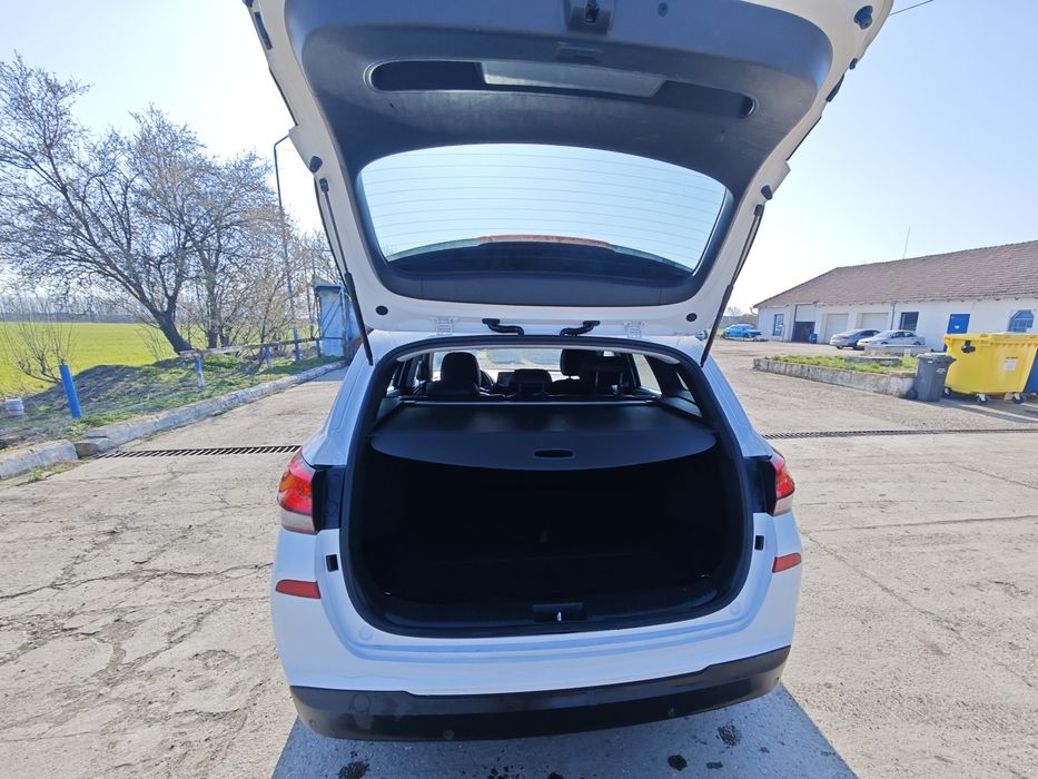 Hyundai i30 SW 2020 1.6 CRDi 136 CP 212.000 km