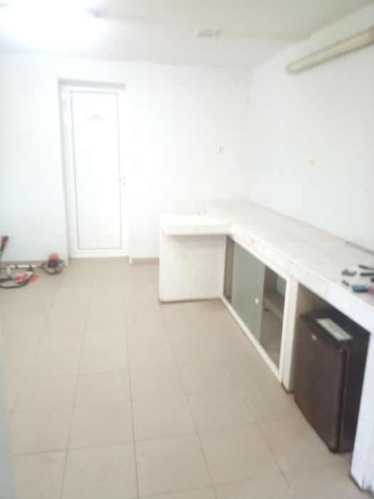 Продава се Промишлена сграда в Чирпан - 7500 кв.м за 31 €/кв.м - Снимка #16