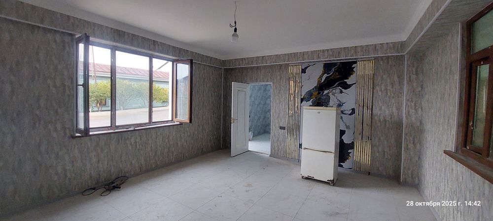 Коттедж сотилади 5 хона 2 етаж.