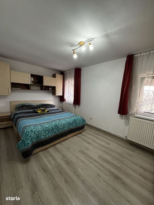 Casa de Vânzare cu lac