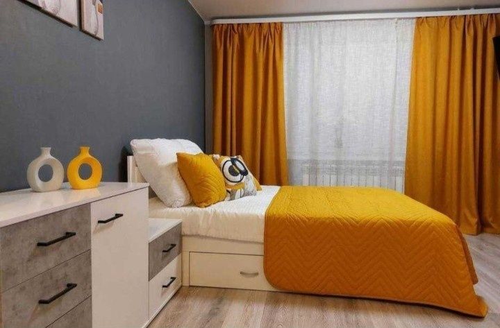 Часовой и сучный