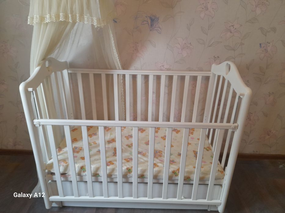 Детская кровать с матрасом