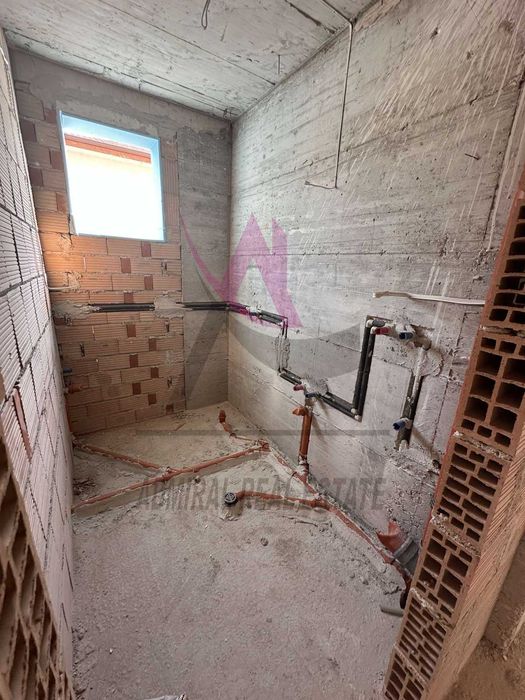 Продава се Тристаен апартамент в Варна, Възраждане 3 - 80 кв.м за 1288 €/кв.м - Снимка #3