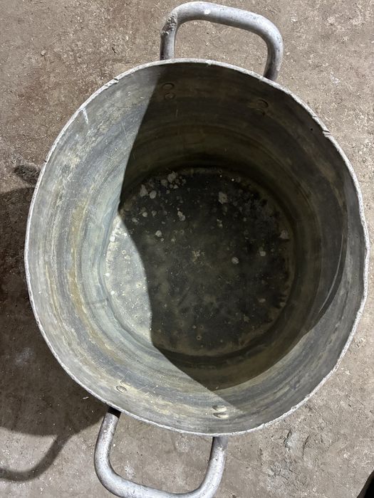 Продам кастрюлю.