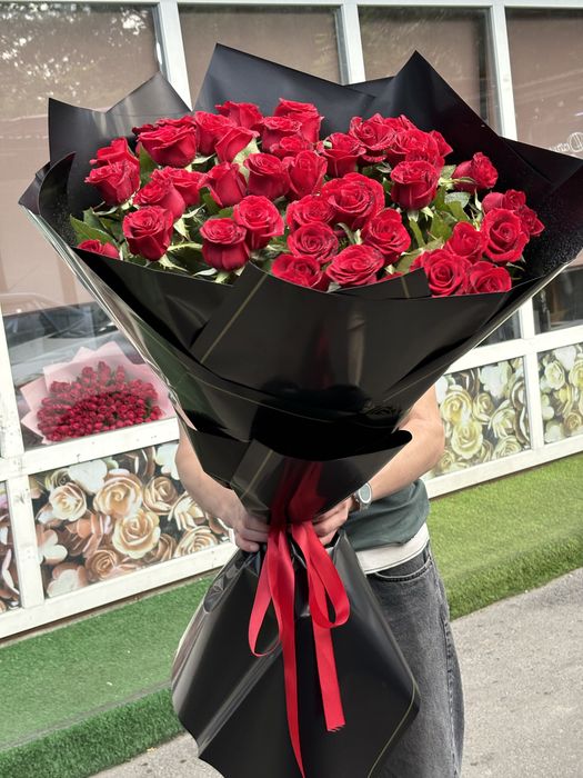 Акци на  розы 70 см