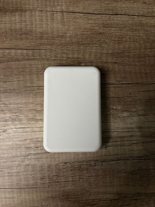 Baterie externa mag safe