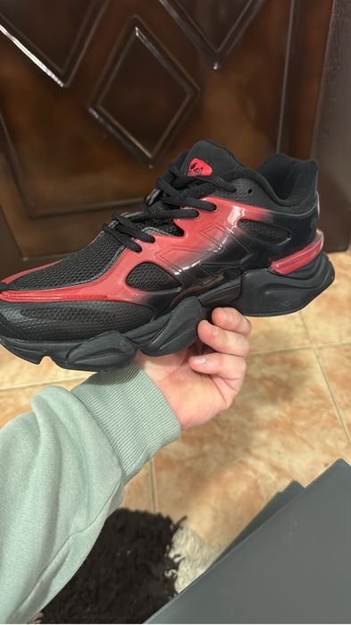 Adidasi New Balance 9060 marimea 43