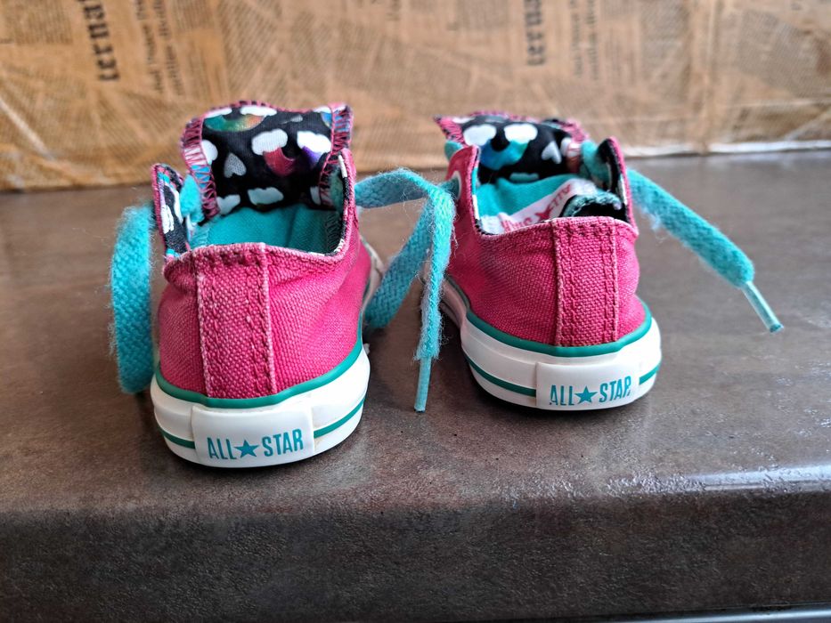 детски кецове,бебешки спортни обувки,гуменки маратонки Converse,ном.21