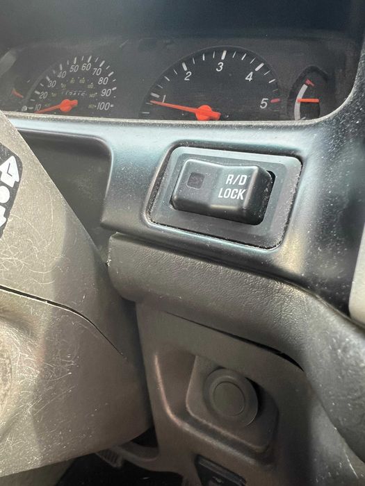 Mitsubishi L200 2005