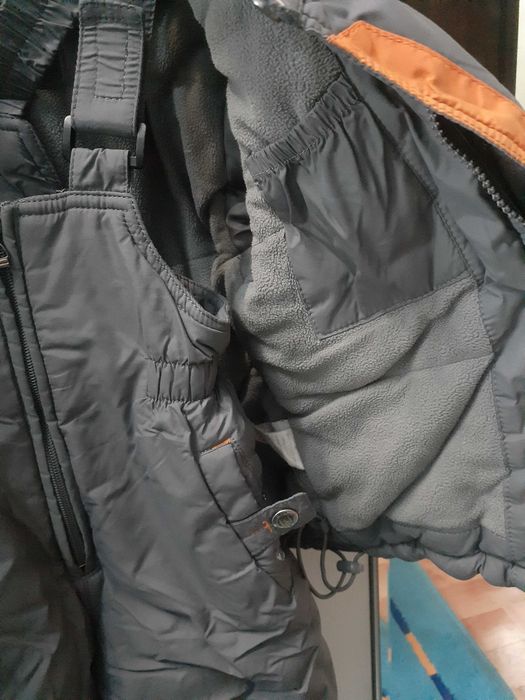 Продам комбинезон на мальчика