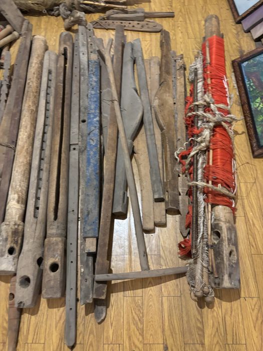 Razboi de tesut demontat vechi