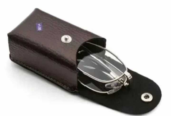 Очки складные с чехлом.