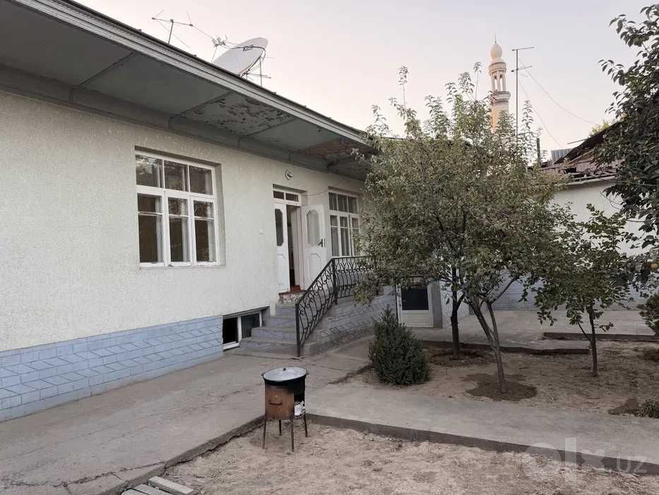 ID:NHА26008 Учтепа туман, Бедапояда 4 хонали ховли ижарага берилади.