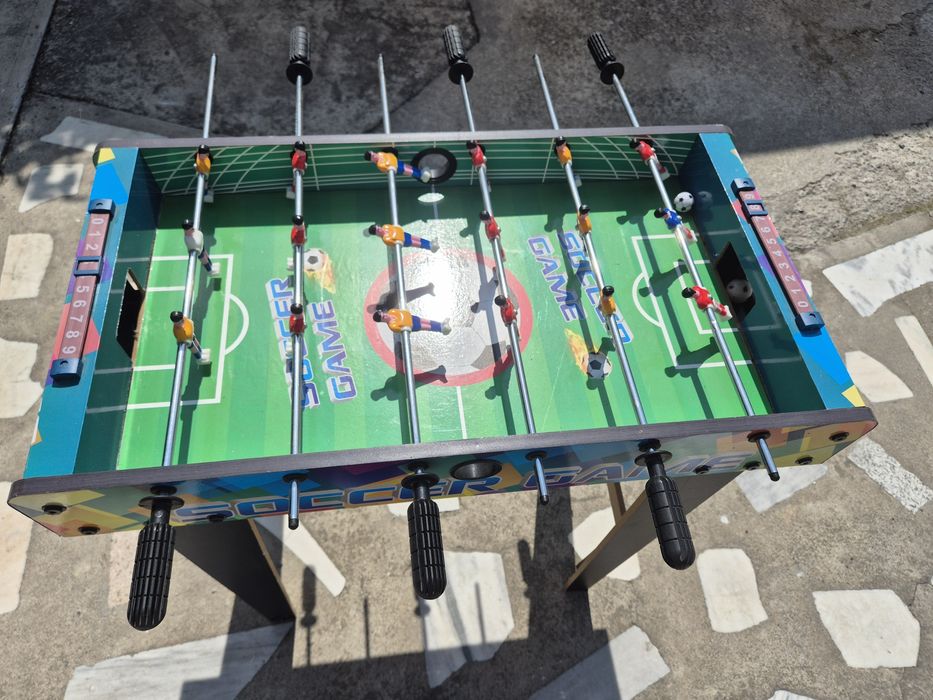 Masa de fotbal pentru copii în stare bună