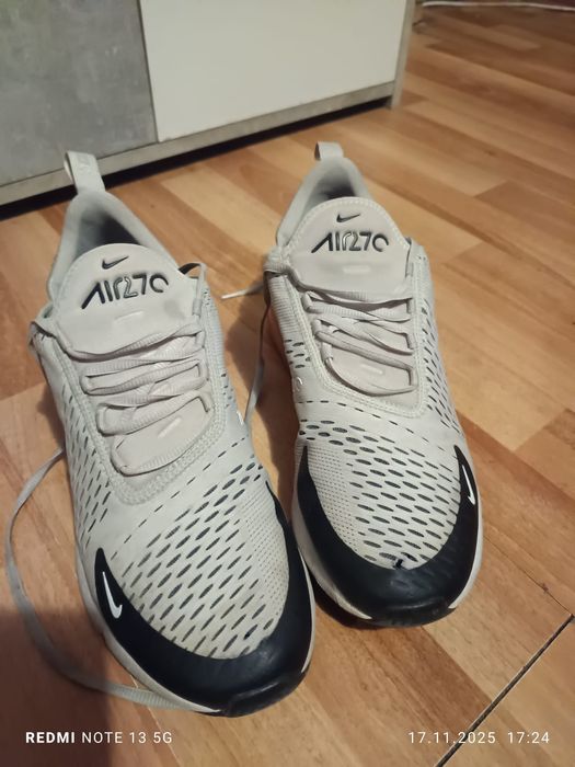 Adidași originalib Nike
