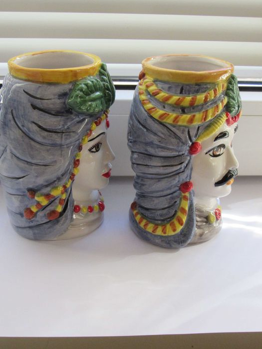 Сет от две вази-мавър от Сицилия, Италия