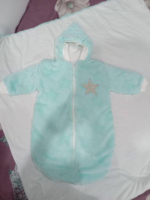 Продам детские вещи