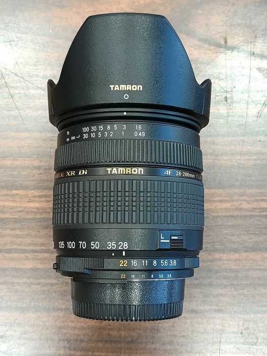 Obiectiv Tamron AF 28 - 200 mm pentru Nikon